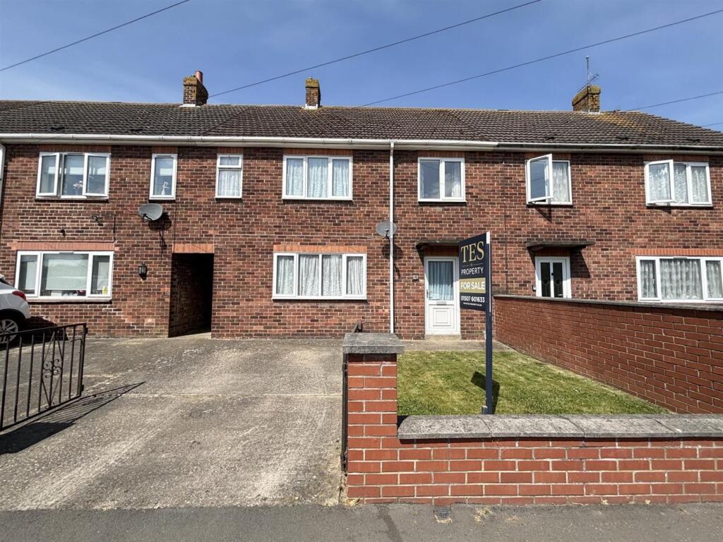 Main image of property: Broadley Crescent, Louth, LN11