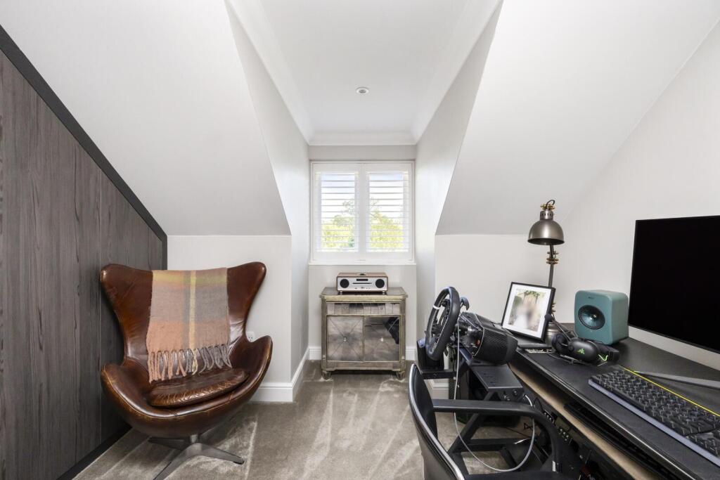 House in Horsham, Thakeham - View 5