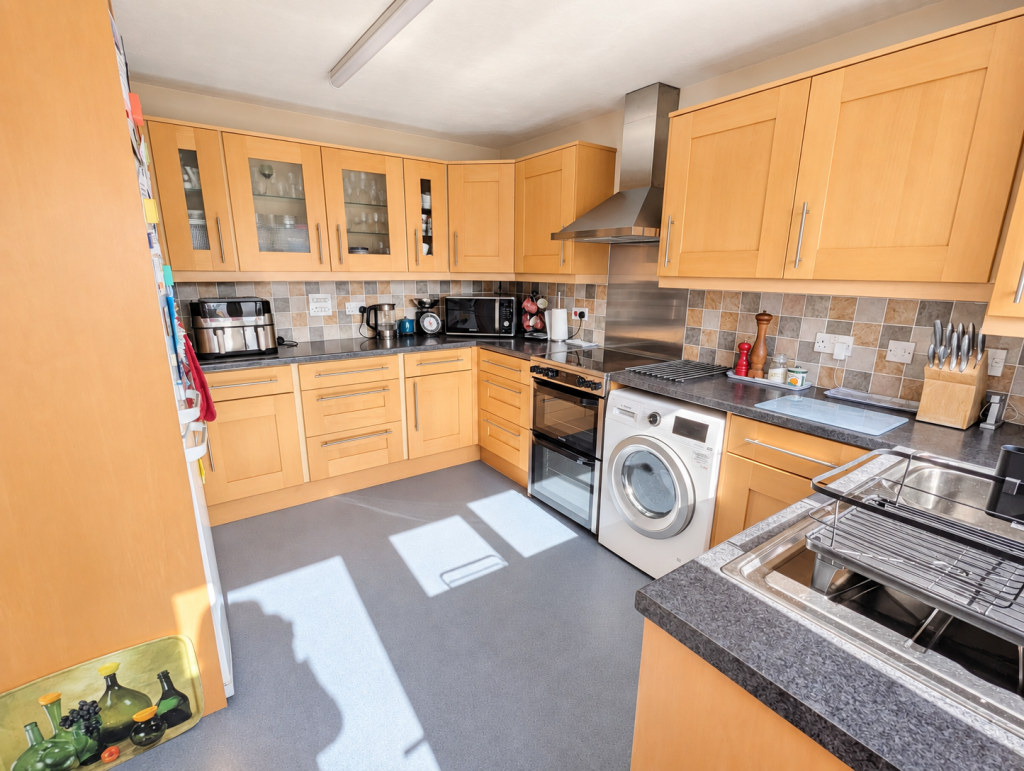 House in Torquay - More