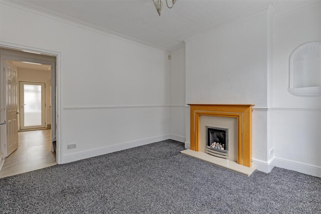 House in Sheffield - View 4