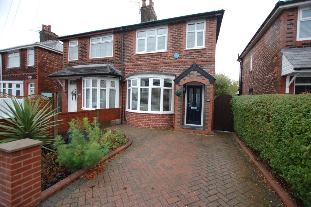 Main image of property: Kew Road, Failsworth, Manchester, Greater Manchester, M35