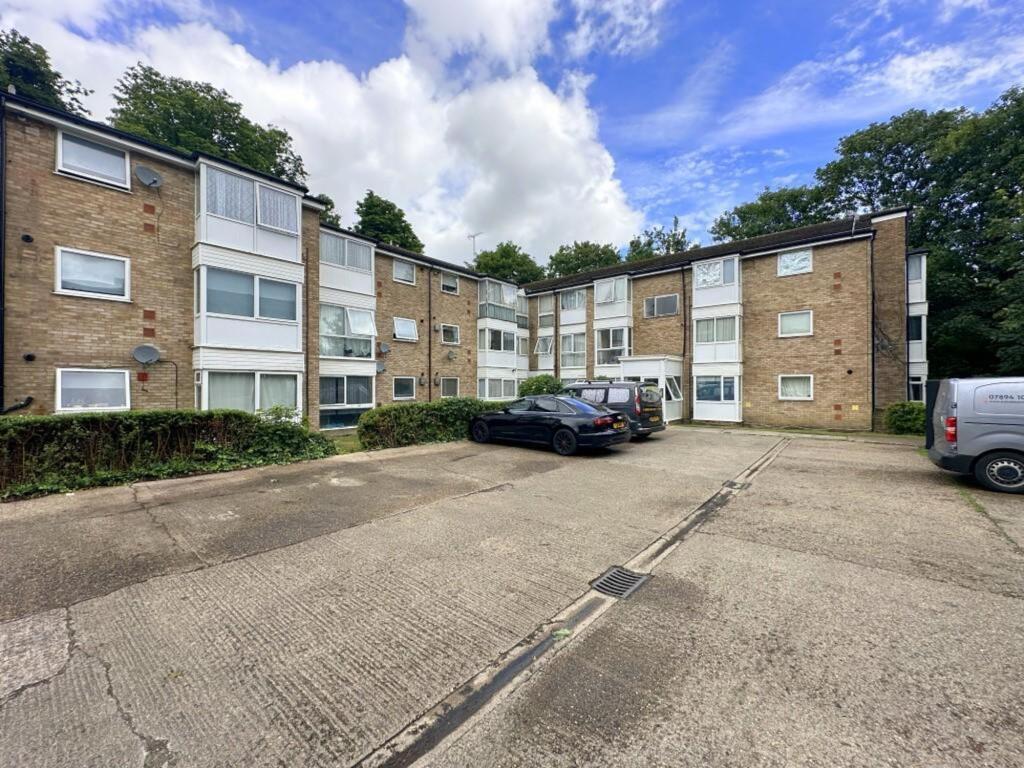 Main image of property: Vincent Road, Luton, LU4