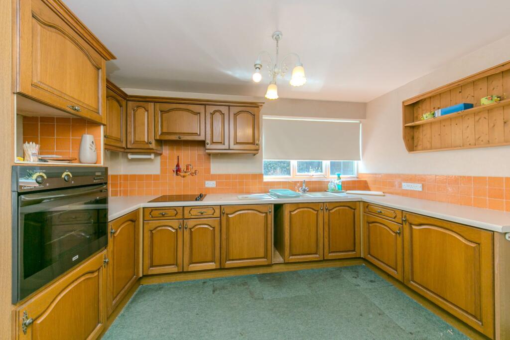 House in Stoke-on-Trent - View 5