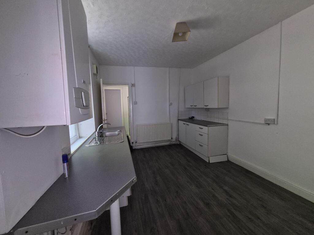 Thomas Street, Abertridwr - View 5