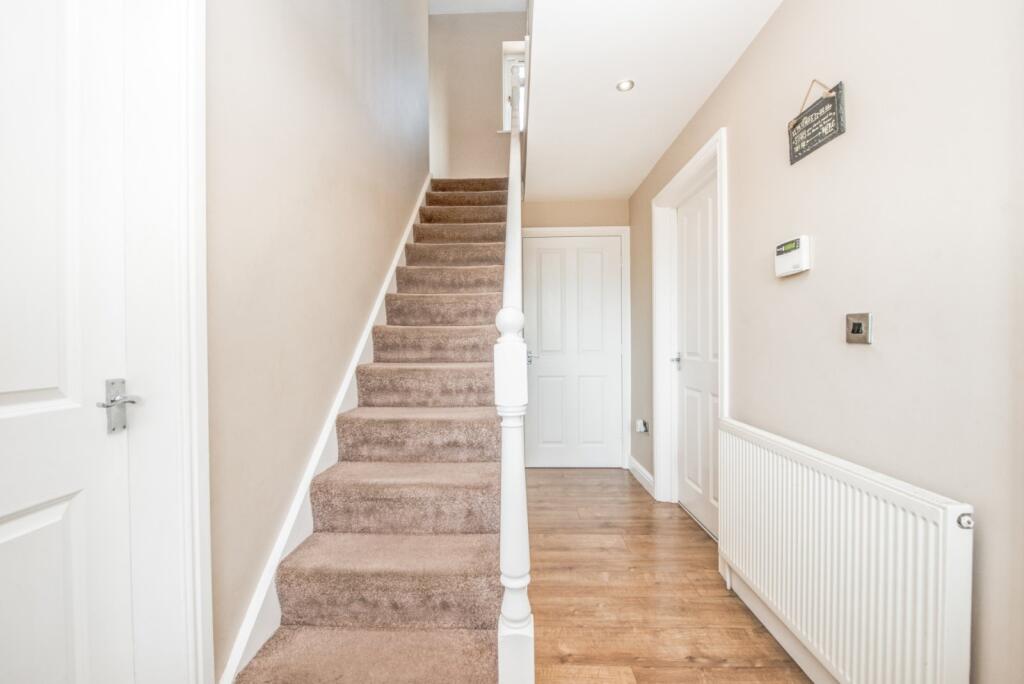 House in Kirklees, Spen - View 2