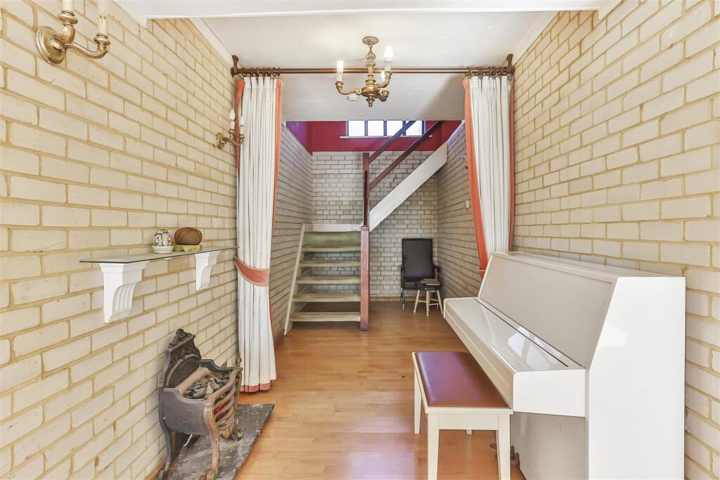 Additional image 15 of Sandbanks Road, Lilliput