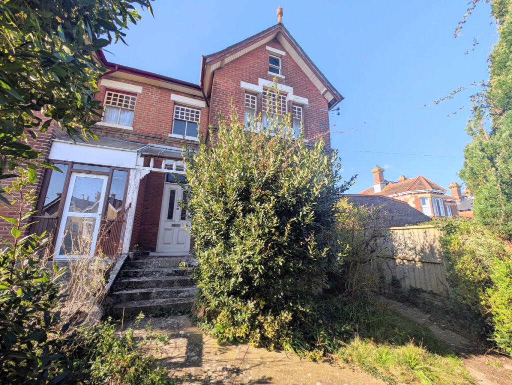 Main image of property: Park Road, Cowes, PO31