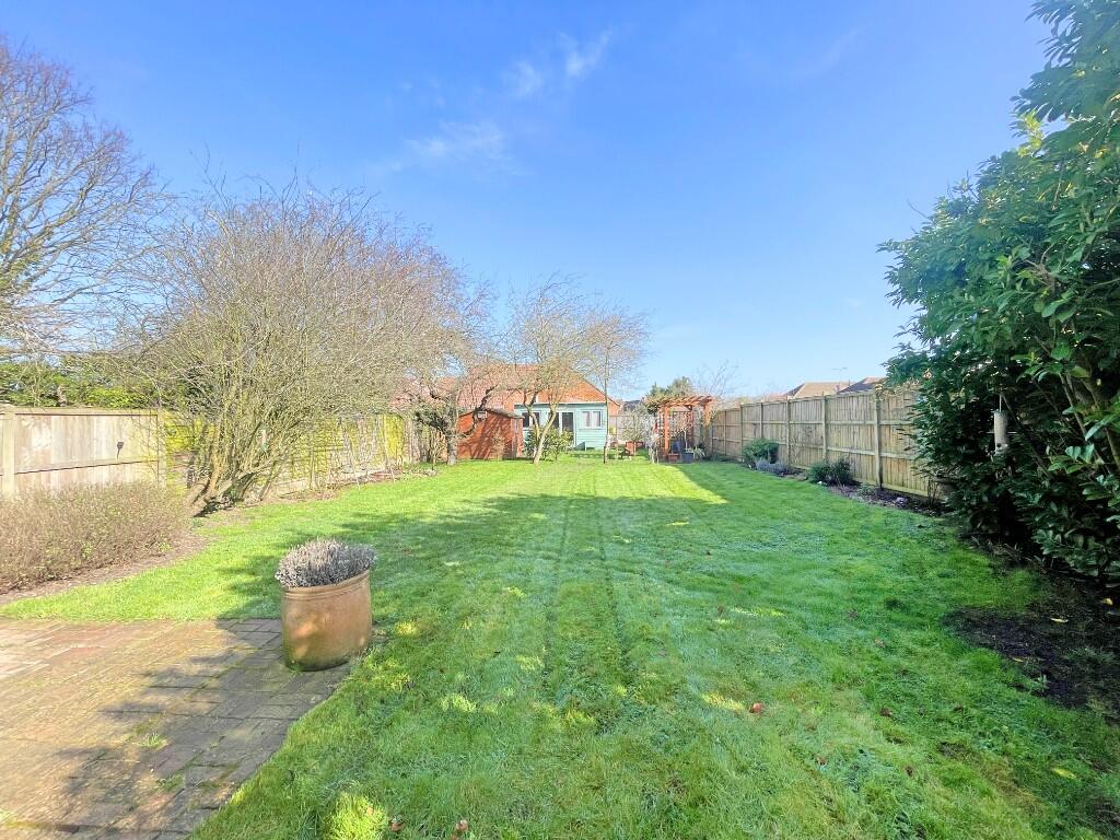 Church Road, TIPTREE photo 2