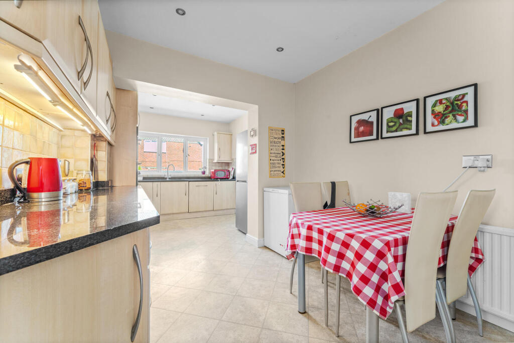 Lowther Road, Dunstable photo 4