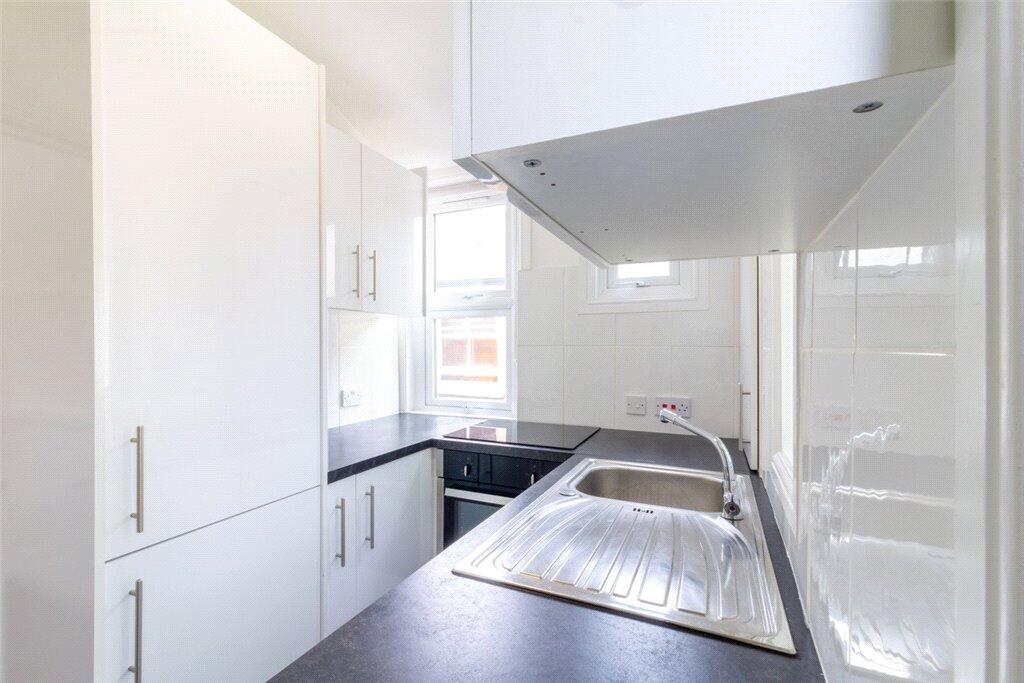 2 bedroom maisonette for rent