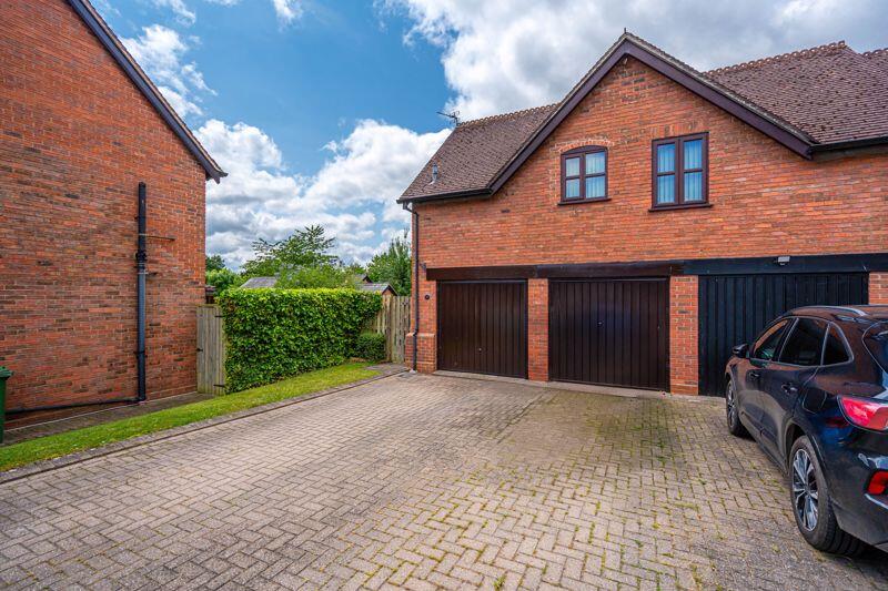 Bridgeman Court, Weston-Under-Lizard, Shifnal photo 2