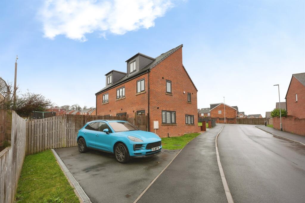 Additional image 17 of Denham Drive, Bradford