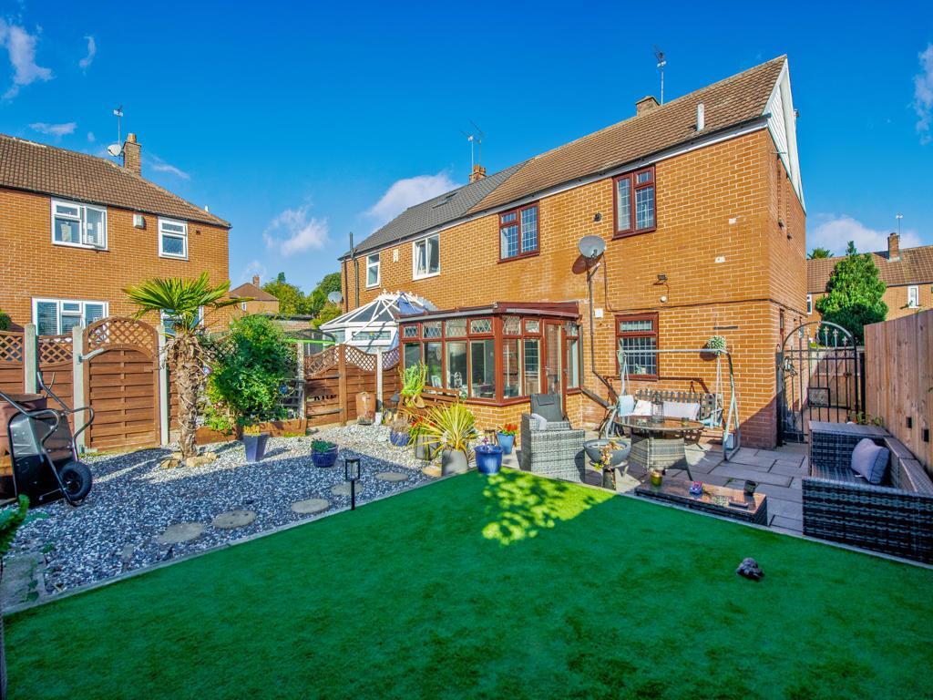 House in Leeds, Farnley - View 4