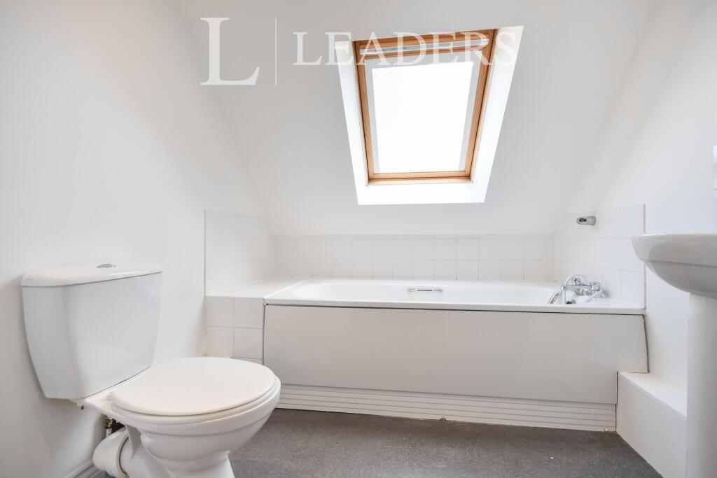 Apartment in Bournemouth, Springbourne - View 3
