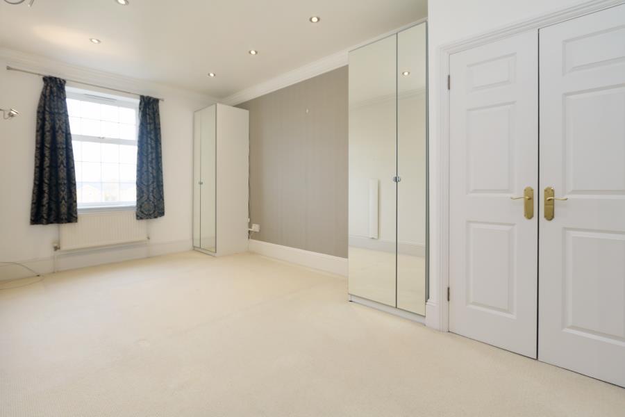 Balaclava Road, Surbiton KT6 - View 5