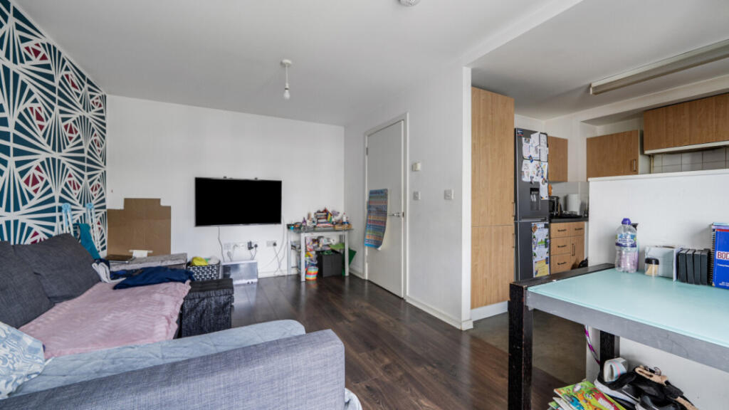 Apartment in London - View 3