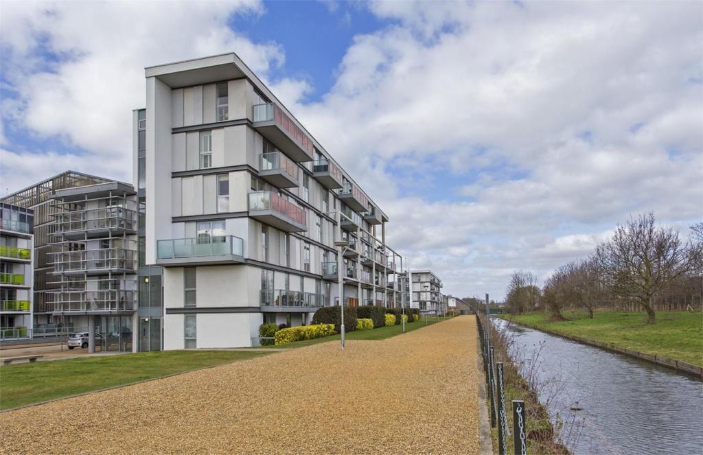House Prices in N8 7RZ