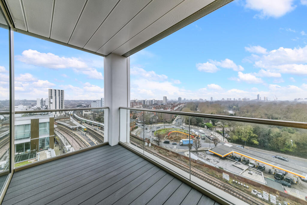 Radley House, Prince Of Wales Drive, London, London, SW11 photo 4