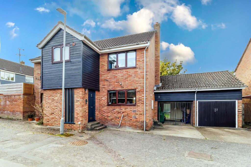 Main image of property: Abbotts Court, Sturmer