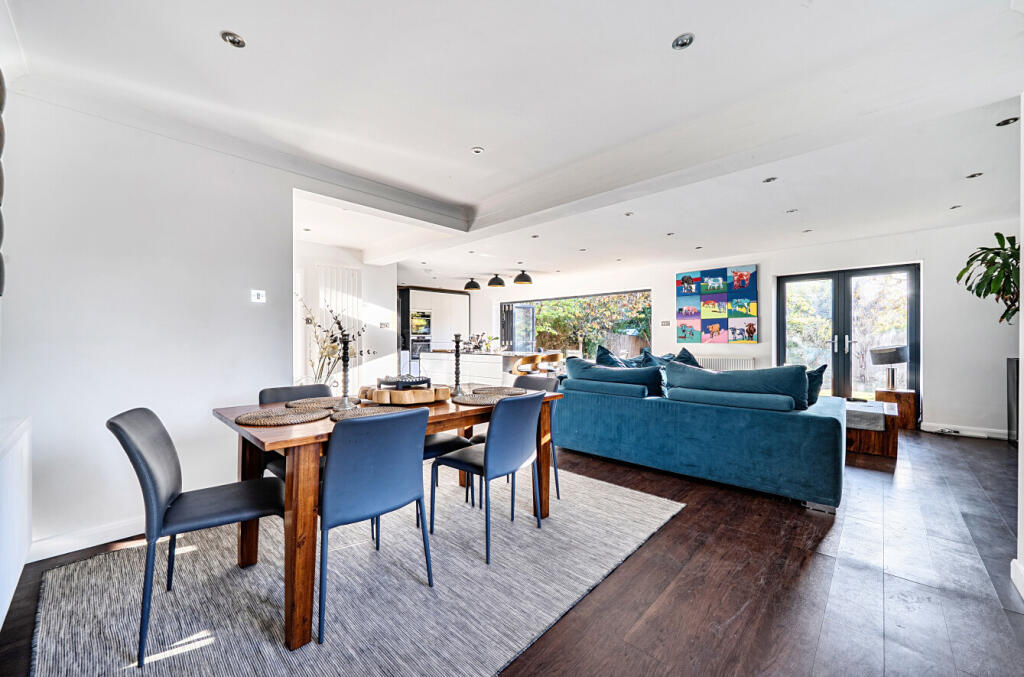 House in Reading - View 4