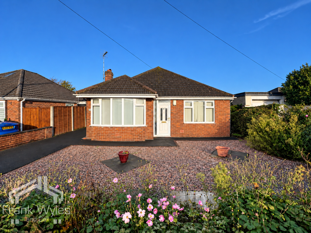 3-bed detached on Sherwood Road, Lytham St. Annes, Lancashire, £170,000