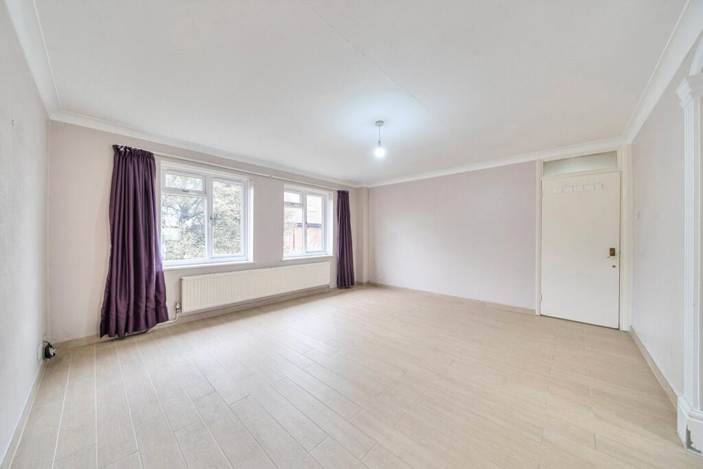 Apartment in Harrow - View 3