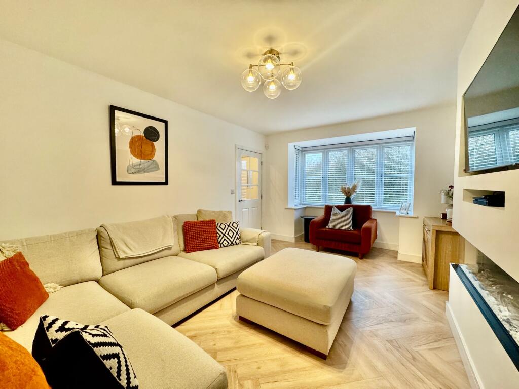 Wootton Mews, Worsley, M28 photo 4