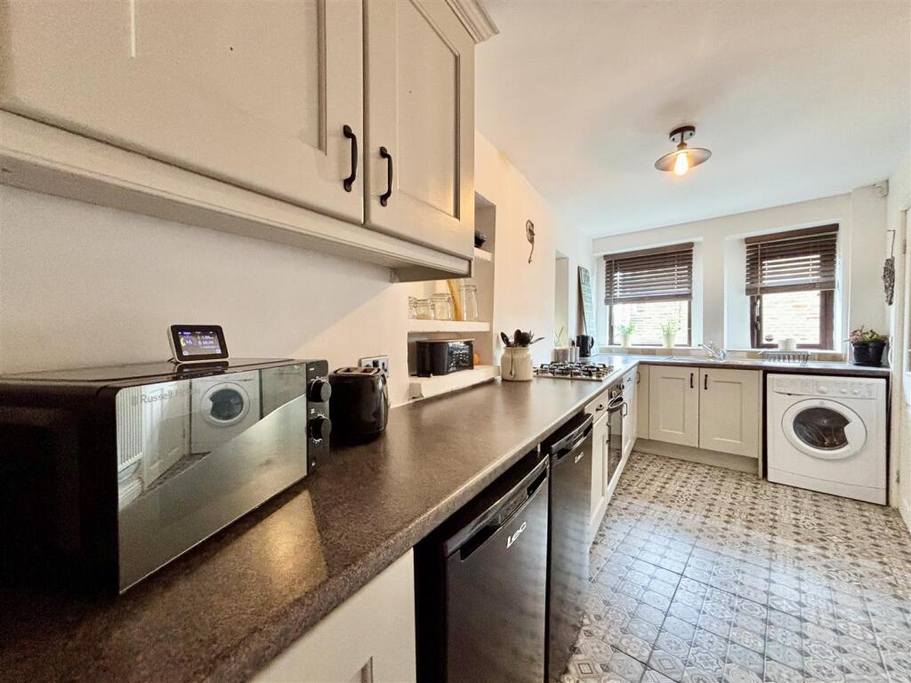 Additional image 8 of Back Field, Thornton