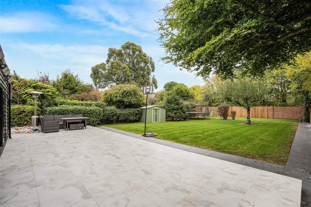 House in Stevenage - View 3