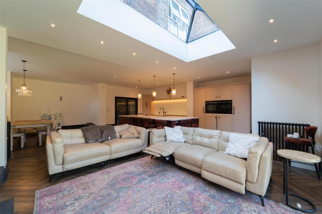 House in Manchester, Whalley Range - View 5