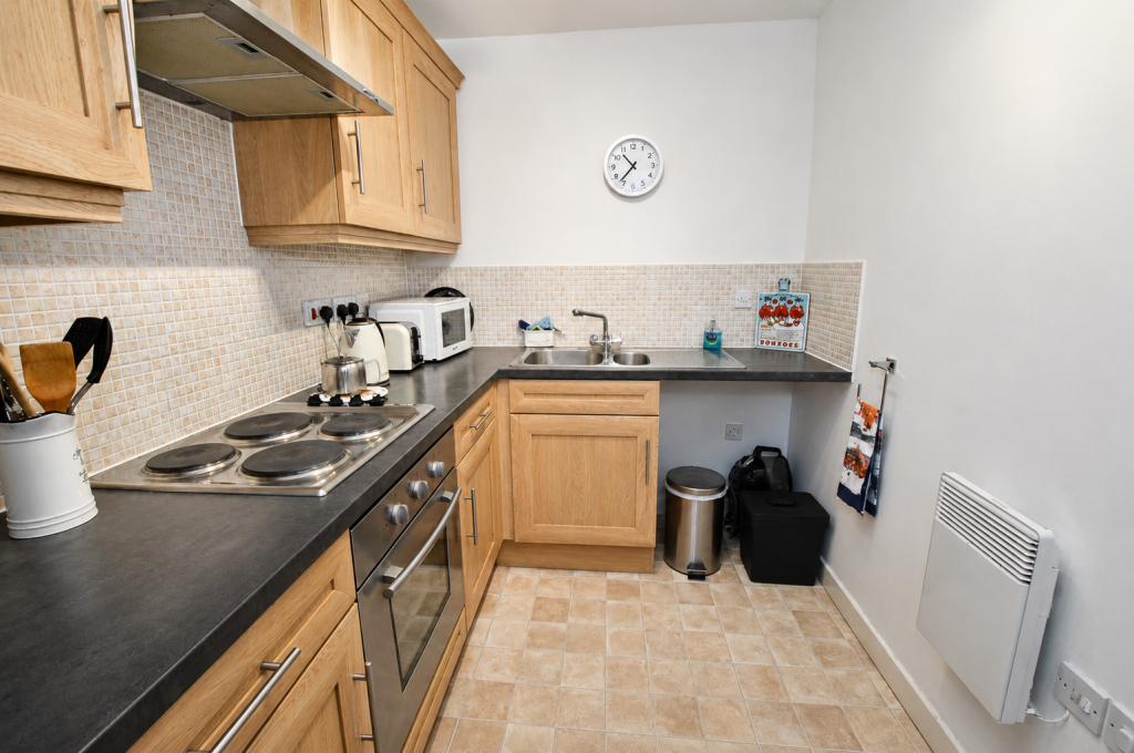 Apartment in Warrington - More