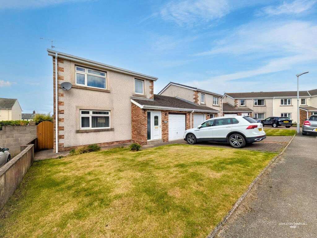 3-bed detached on West End Close, Flimby, Maryport, CA15 8TF, £190,000