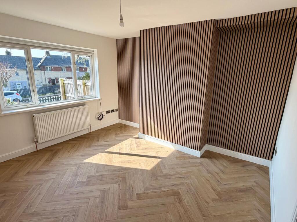 Main image of property: The Oval, Bingley