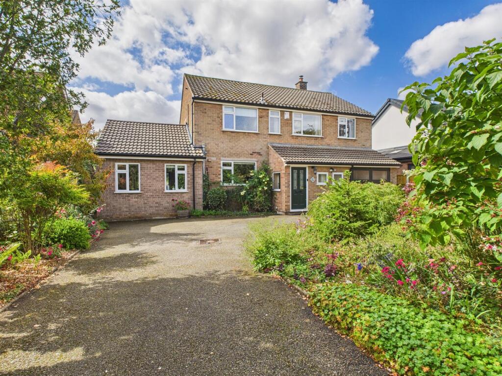 4-bed detached on Chestnut Way, Repton, Derby, £745,000