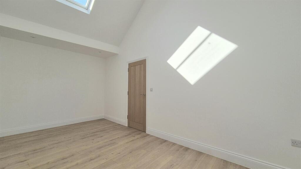 Apartment in Portsmouth - More