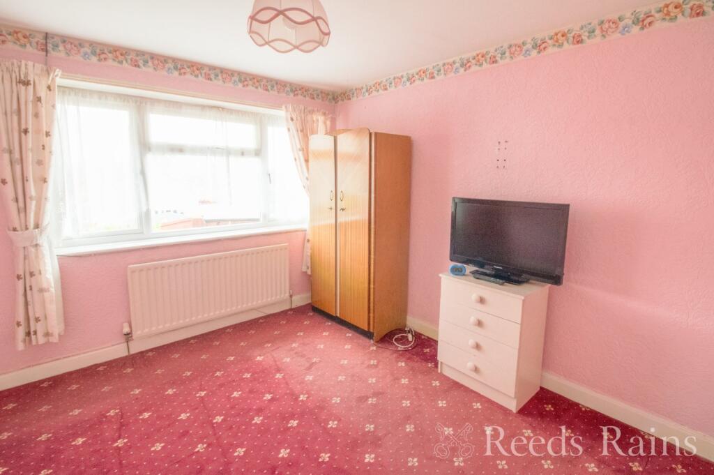 House in Ellesmere Port, Overpool - More
