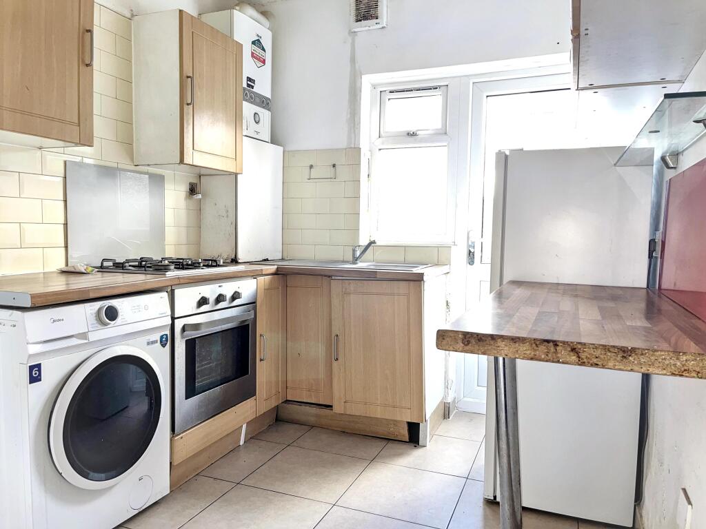 Apartment in London - View 3