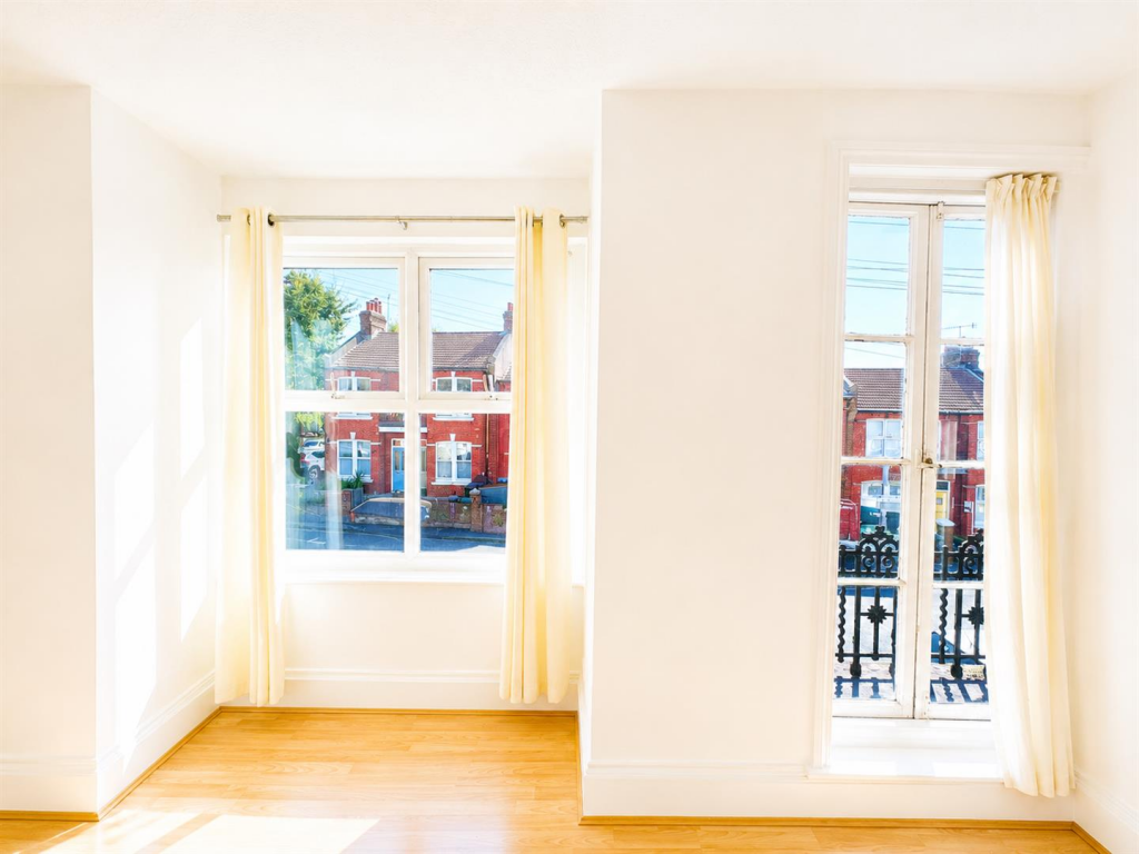 Apartment in Brighton - View 5