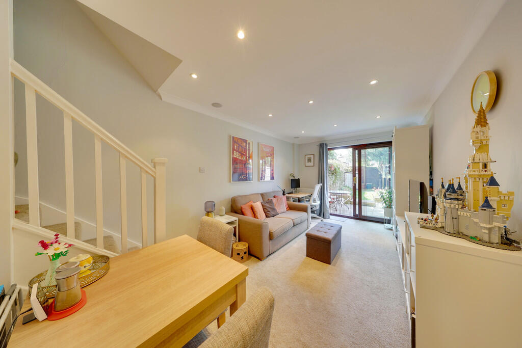 House in Orpington, St Paul's Cray - View 2