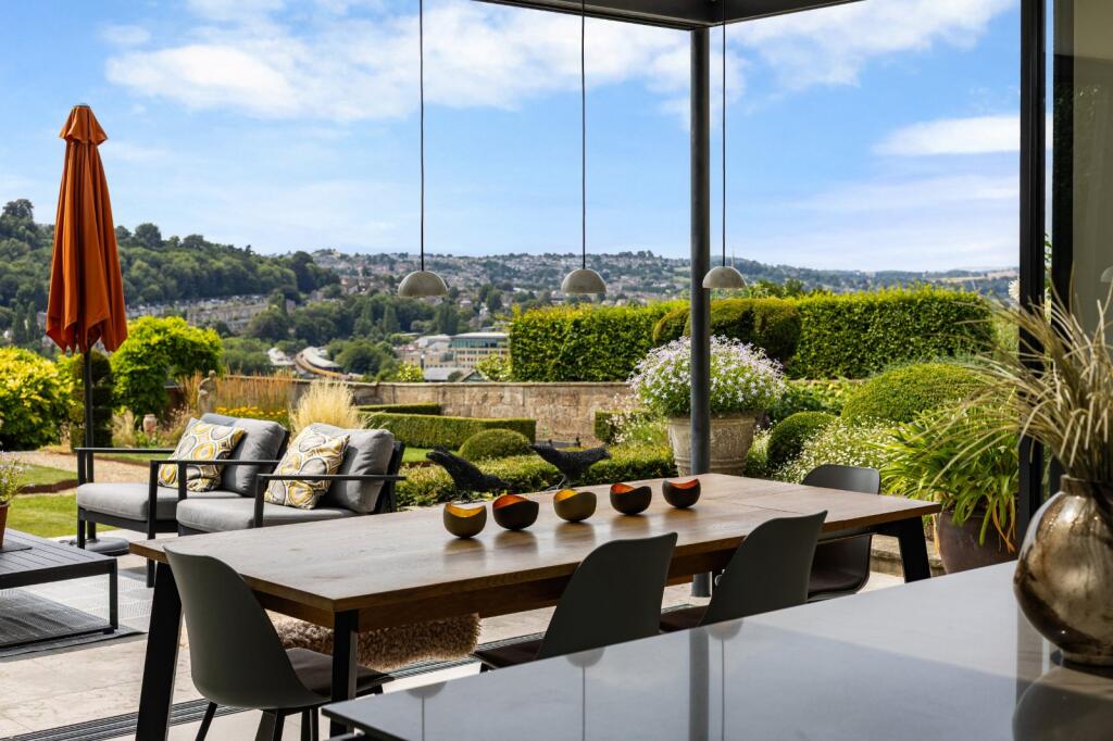 House in Bath - View 4