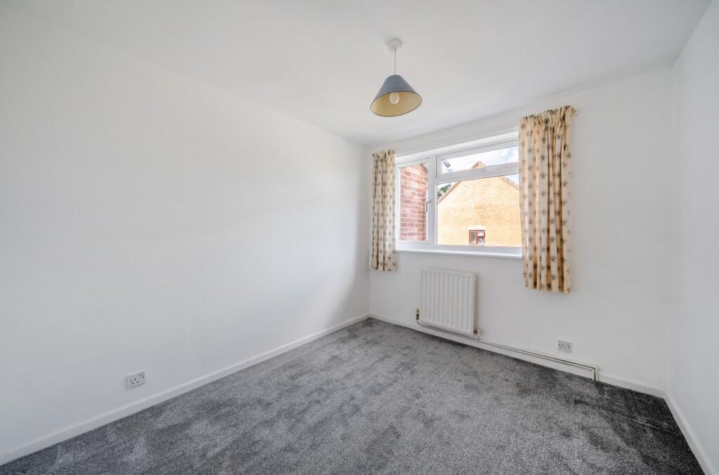 House in Guildford - View 5