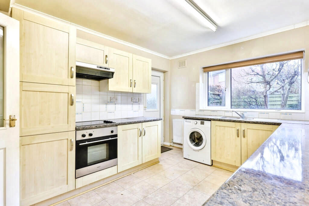 Middlethorpe Grove, Dringhouses, York, North Yorkshire, YO24 1LD photo 4