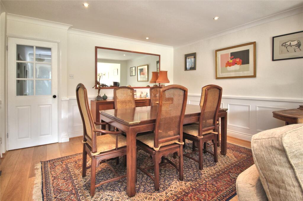 Saunders Lane, Woking, Surrey, GU22 - View 4