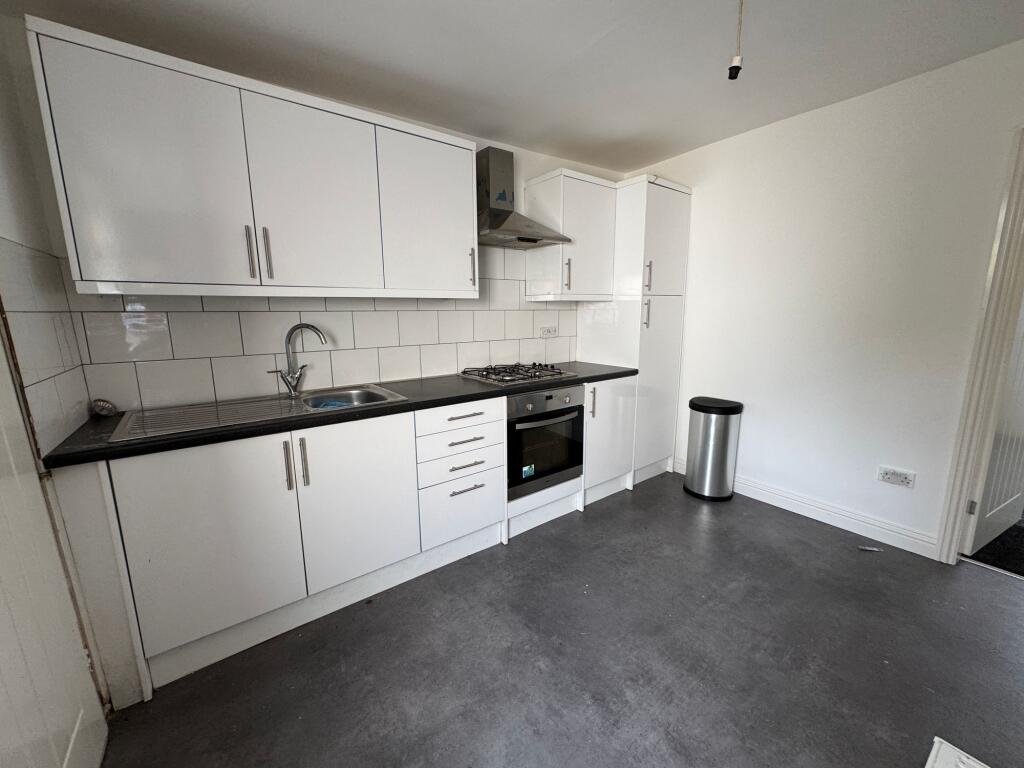 Midland Road, Swadlincote, DE11 photo 2