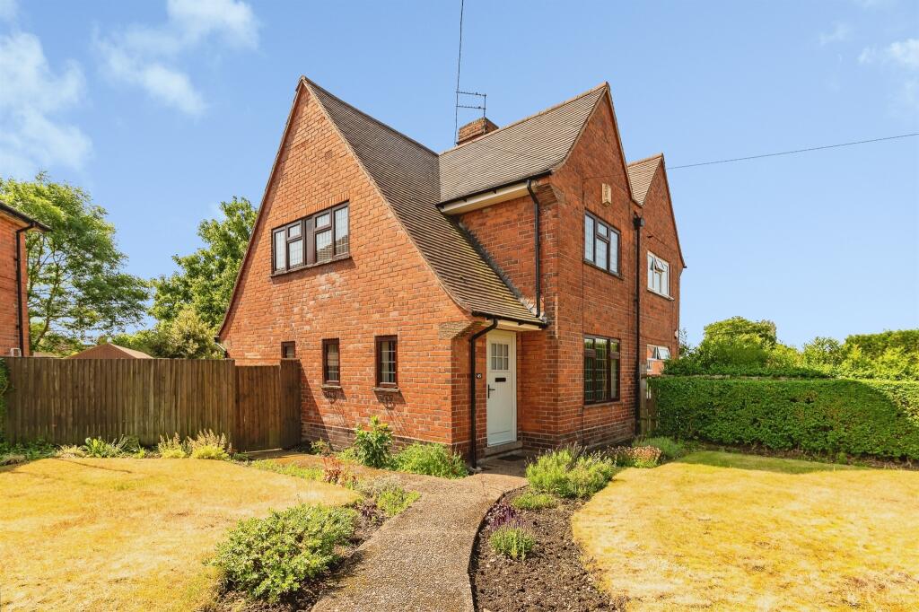 Main image of property: Bracknell Crescent, Nottingham