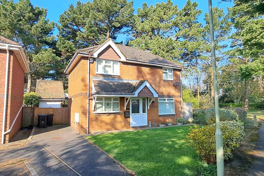 Main image of property: Glen Close Barton on Sea New Milton Hampshire