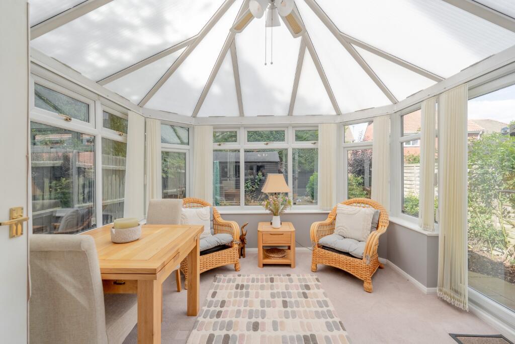 House in Huntingdonshire, Stukeley Meadows - View 4
