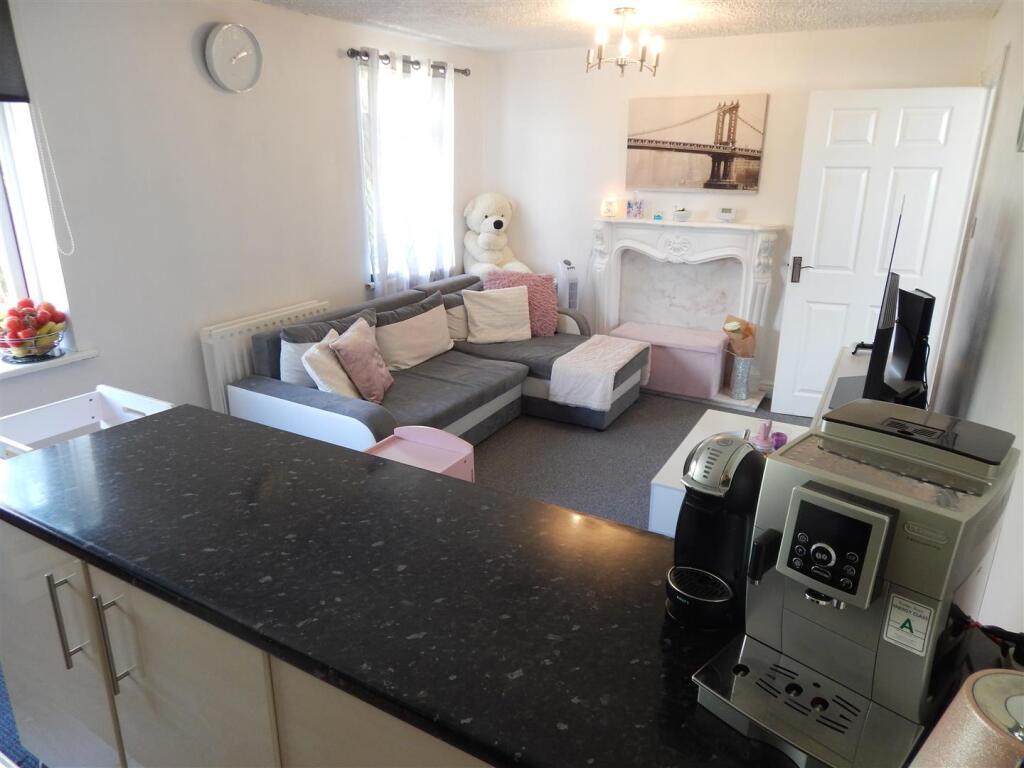 Additional image 6 of Eathorpe Close, Redditch