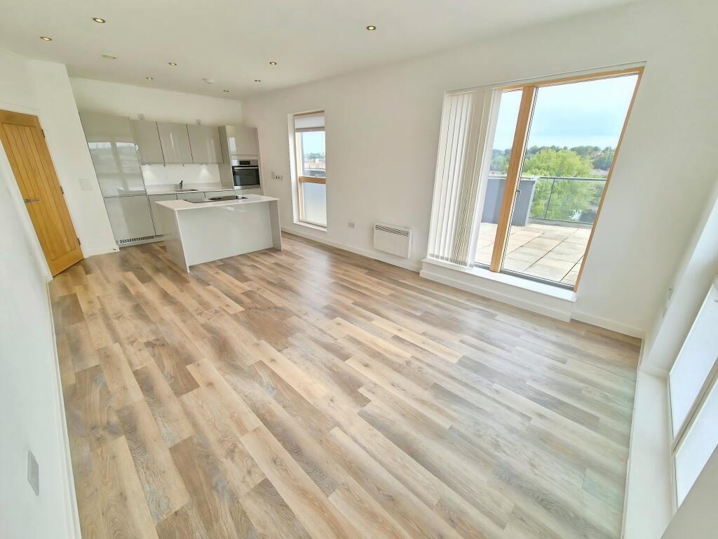 Apartment in Norwich - View 3