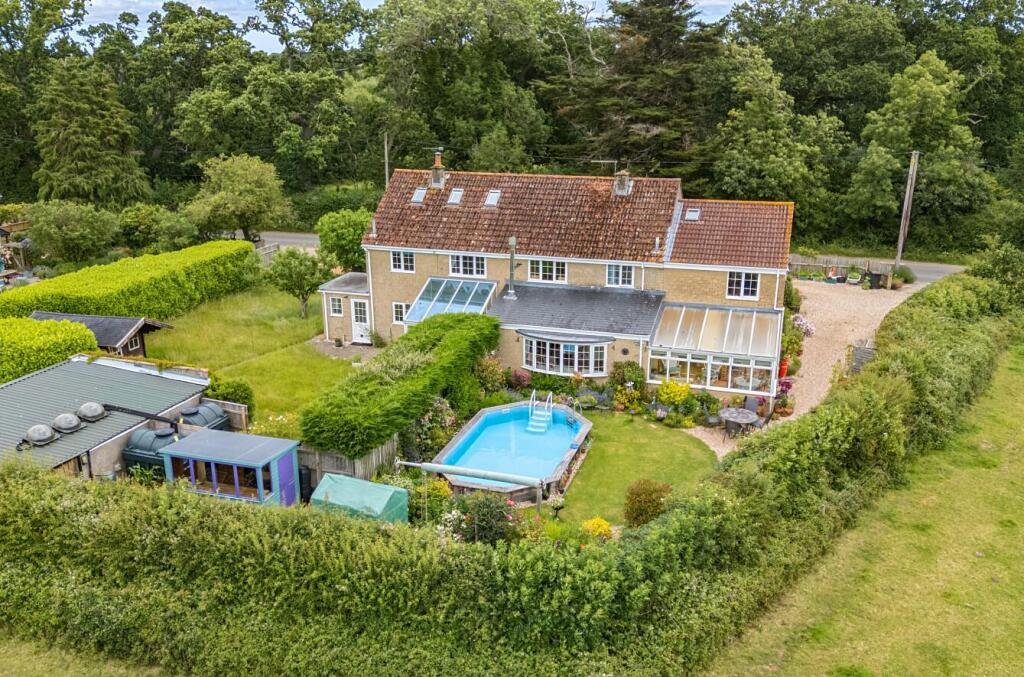 4-bed semi-detached on Holwell, Sherborne, £549,950